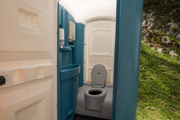 Best High-end porta potty rental  in Redgranite, WI